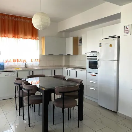 Rix Sunny דירה קיירניה